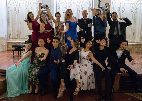 Allievi-classe-canto-con-M°-William-Matteuzzi
