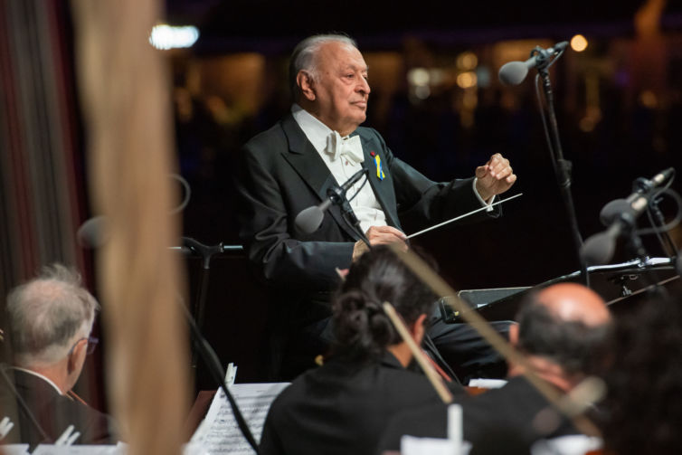 Zubin Mehta_02_Concerto per litalia 2022._Chigiana International Festival & Summer Academy 2022 From Silence_15 Luglio 2022_Piazza del Campo_Siena_Foto.Roberto Testi